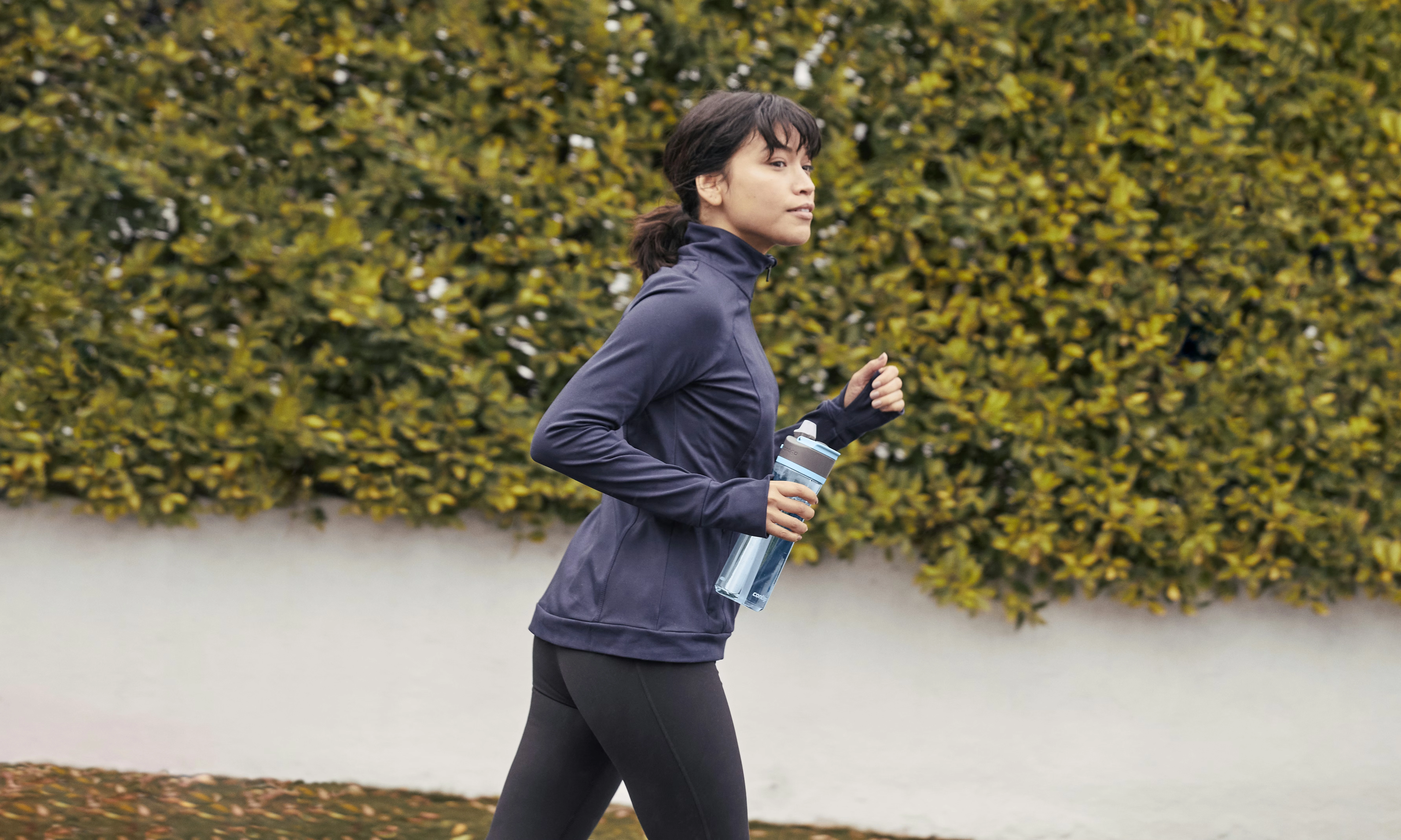 Contigo® Ashland 2.0 Water Bottle with AUTOSPOUT® Lid, 24oz Periwinkle 6 Contigo® Ashland 2.0 Water Bottle with AUTOSPOUT® Lid, 24oz Periwinkle