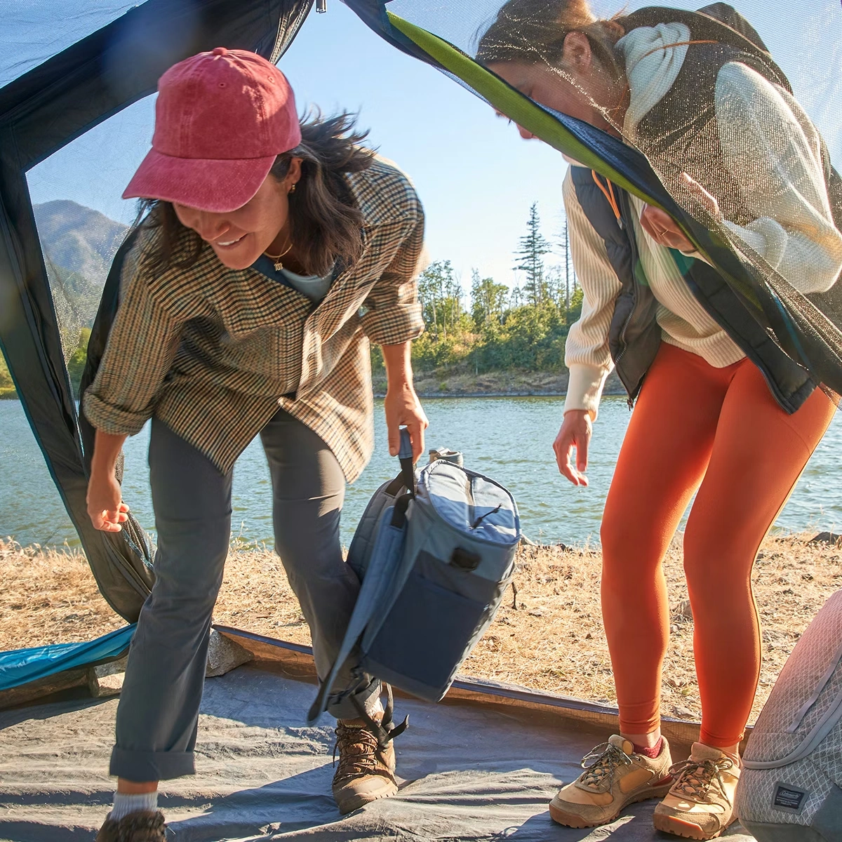 TranslatR™ 16-Can Convertible Soft-Sided Cooler Totepack Blue