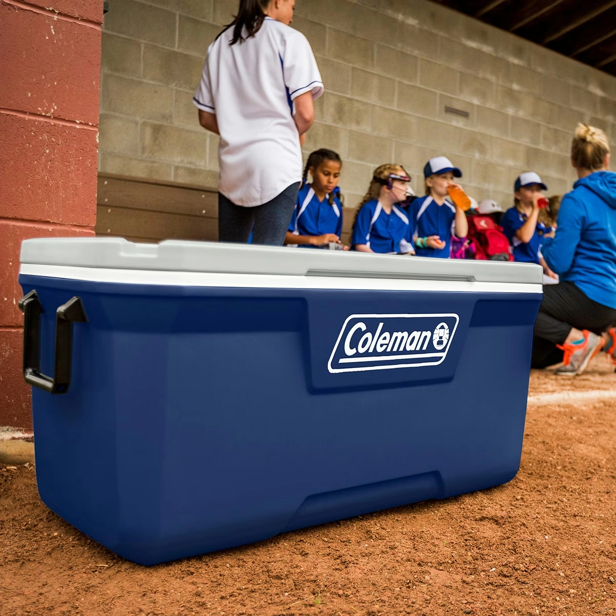 Classic Series™120-Quart Hard Cooler Twilight 7 Classic Series™120-Quart Hard Cooler Twilight