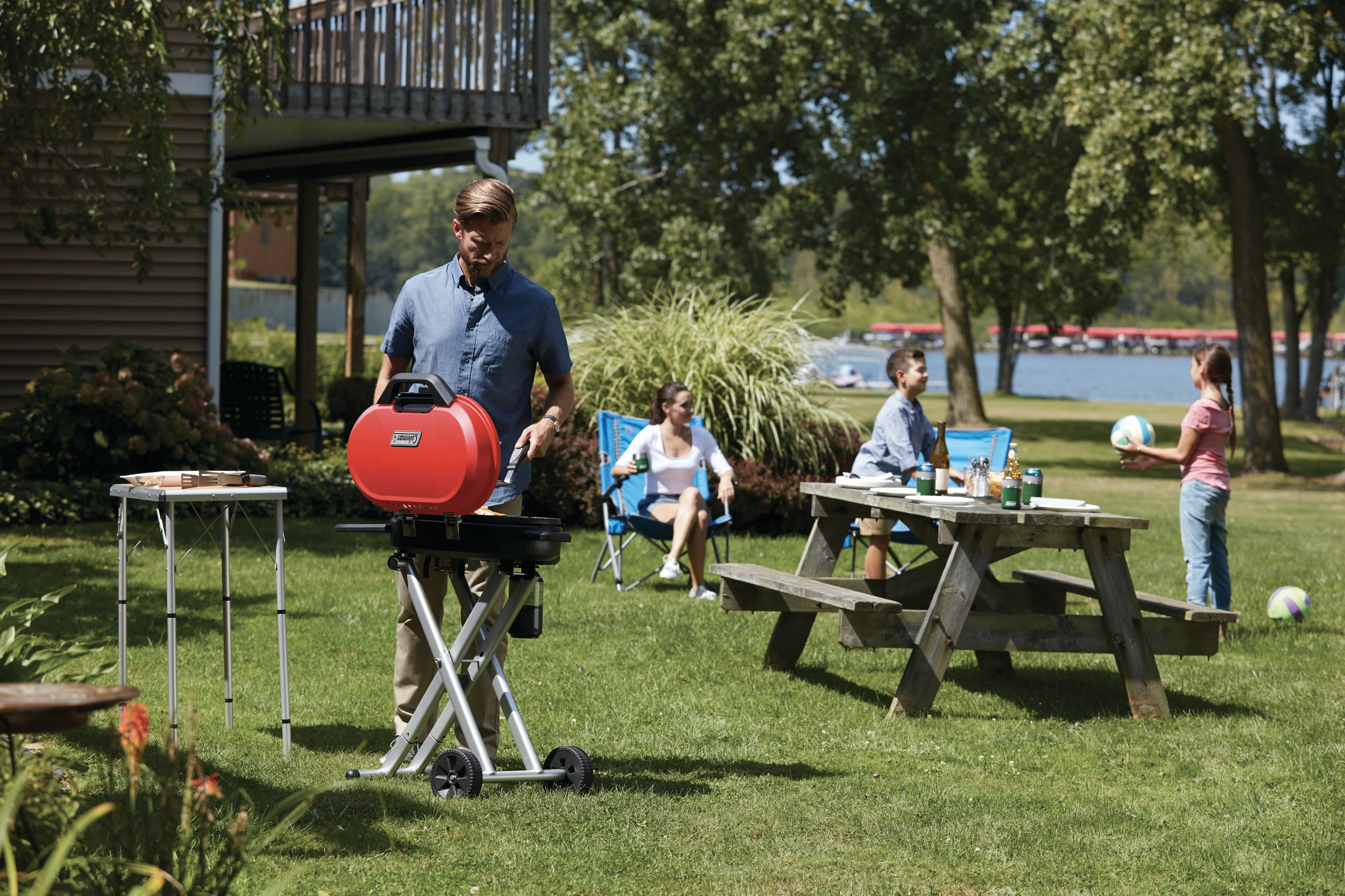 RoadTrip® 225 Portable Stand-Up Propane Grill Red