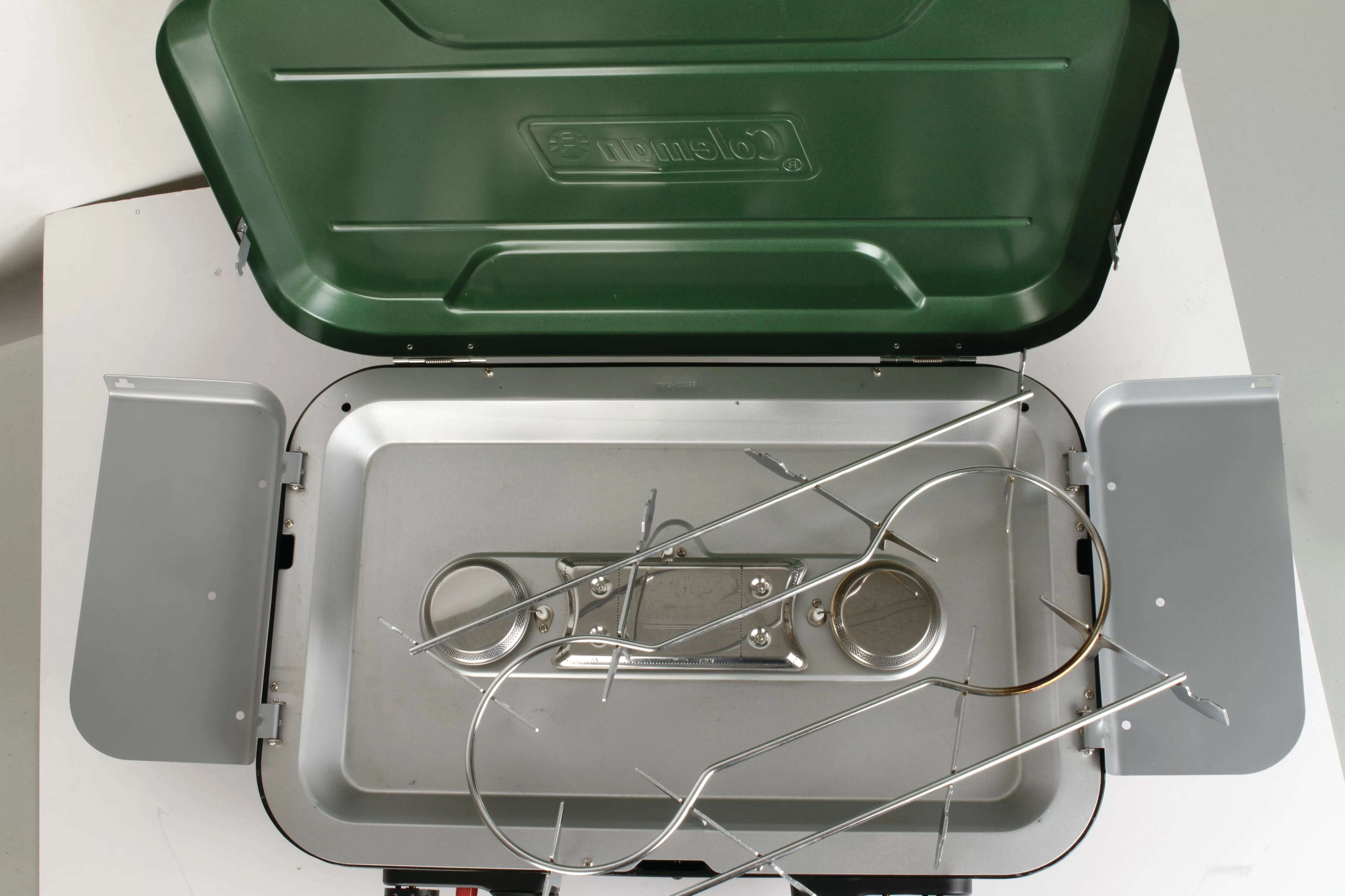 Even-Temp™ Propane Gas Camping Stove, 3-Burner 5 Even-Temp™ Propane Gas Camping Stove, 3-Burner