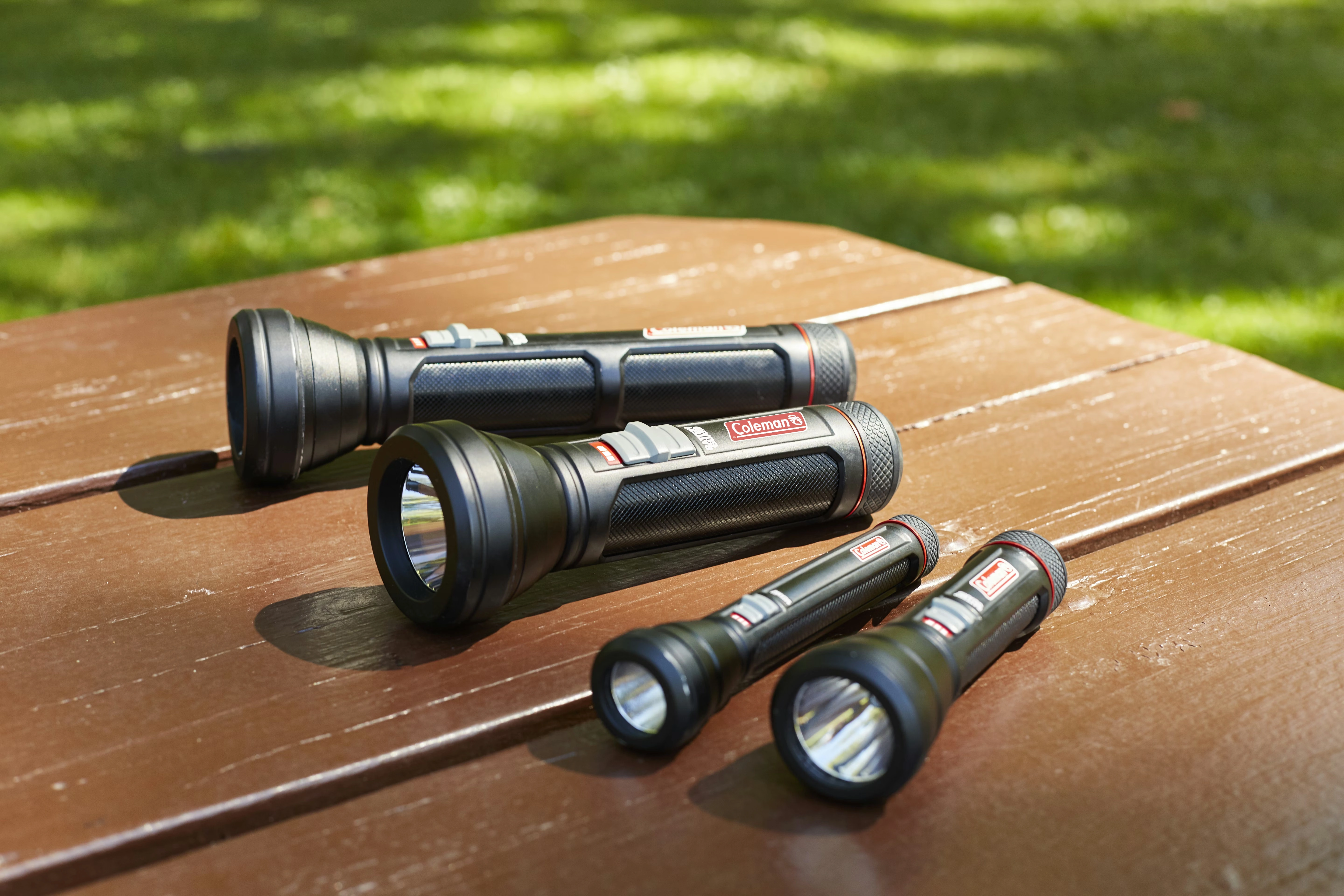 BatteryGuard™ 50M Flashlight 4 BatteryGuard™ 50M Flashlight